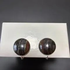 ヴィンテージ　天然石 黒赤ストライプ 丸型イヤリング