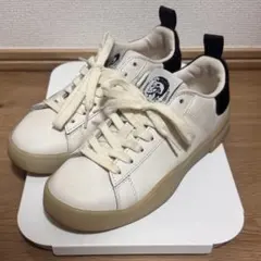 DIESEL スニーカー ホワイト ブラック　ベロア　24cmのサムネイル