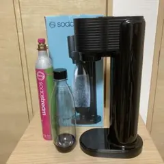 sodastream PU6001/PURE レッド炭酸水メーカー 交換ボンベ付 - メルカリ