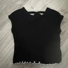 黒いリブ編みノースリーブタンクトップ