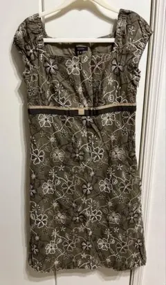 TOCCA 刺繍入り半袖チュニック サイズ4