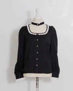匿名配送】pium コットンフリルハートボタンブラウス ブラック - メルカリ