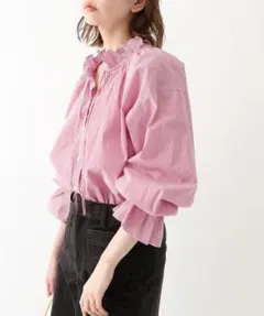極美品✨　レッド❤️　スローブイエナ　タイプライターフリルカラーブラウスのサムネイル