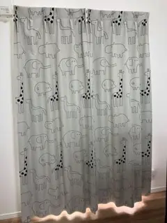 ドレープカーテン　子供部屋　北欧　動物柄