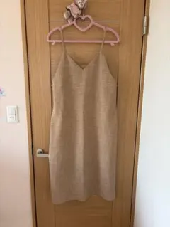 GU ベージュ キャミソール ロングワンピース
