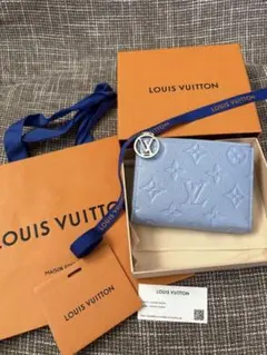 LOUIS VUITTON ポルトフォイユ・リサのサムネイル