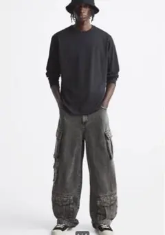 ZARA UTILITY カーゴ デニムパンツのサムネイル