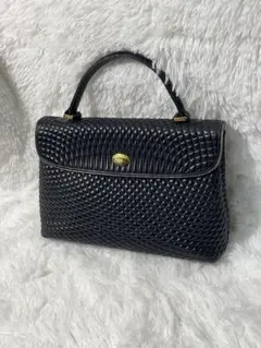 Item thumbnail for item 12bfe88a-2b14-4dc6-bed5-be8f6bef2376