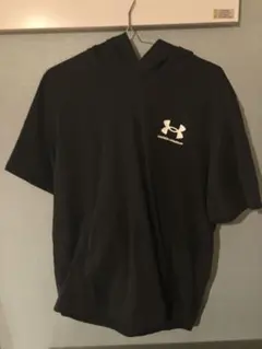 Under Armour ブラック フード付きパーカー XL