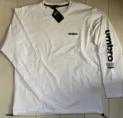 ラスト　新品　LL umbro アンブロ　長袖Tシャツ　吸水速乾　ストレッチ　白のサムネイル