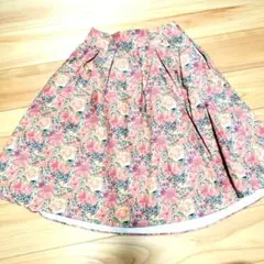 花柄 フレアスカート ひざ丈　春着用　大人可愛い　華やか