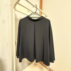 【新品未使用】icb 4サイズ 黒ブラウスのサムネイル