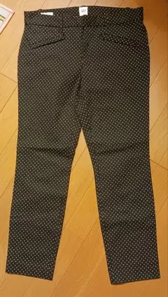 GAP 黒白ドット スキニーパンツ