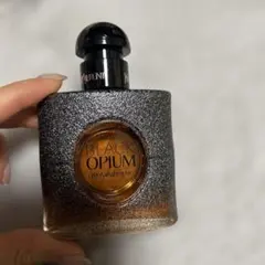 Yves Saint Laurent BLACK OPIUM30ml一回のみ使用