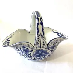 美品【 antique アンティーク 】中国陶器　青花　バスケット　希少　一点物のサムネイル