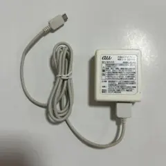☆au純正 共通ACアダプタ02 0203PQA 13台 未使用品☆