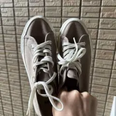 H&Mベージュ スニーカー 23.5cm ラスト３日のサムネイル