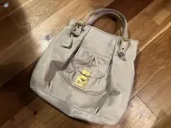 ミュウミュウ グレーベージュ レザーバッグ フロントポケット付き