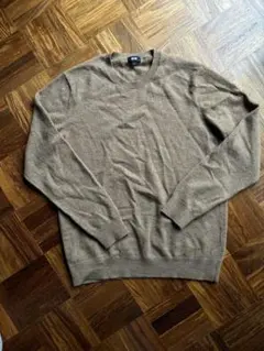 UNIQLO カシミヤクルーネックセーター　ベージュ　サイズＬ