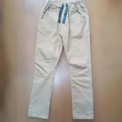 ベージュ ロングパンツ バックポケット付き