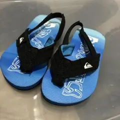 Quiksilver ベビーサンダル 青黒 《値下げ致しました》