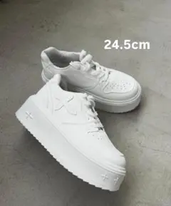 ‼️人気インスタグラマー着用‼️ 厚底 スニーカー ホワイトzara クロム