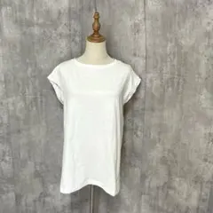 無印良品　フレンチスリーブ　シンプル　無地　Tシャツ　カジュアル　綺麗め　上品