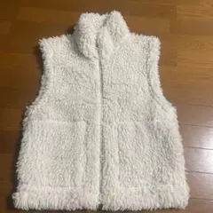 【美品】GU カーリーフリースジップベスト　S