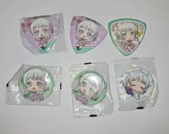 バンドリ 若宮イヴ 缶バッジ 2種セット - メルカリ