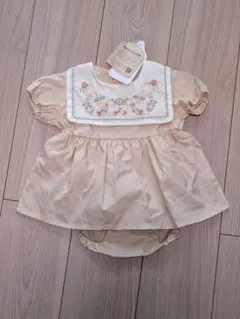 ★新品未着用★annas バースデイ　刺繍ロンパース★