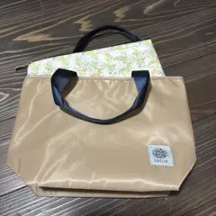 ✨最終価格✨　セシール　トートバッグ　保冷バックのサムネイル