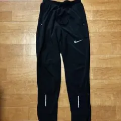 Nike Dri-FIT ブラックパンツ エレメントSサイズ