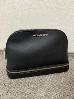 【新品】MICHAEL KORS 大きめブラックポーチ