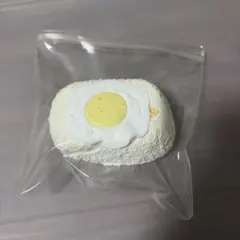 スクイーズ 目玉焼きパン Squishboom