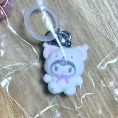 サンリオ　ガチャガチャ　めじるしアクセサリー ふわふわスノー　クロミ