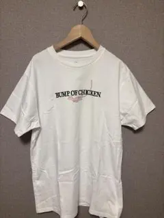 BUMP OF CHICKEN ポケモン　ミュウ　L Tシャツ BUMP OF CHICKEN ×「ポケモン」コラボが再び！「ミュウ」が