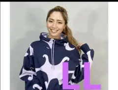 adidasパーカー。マリメッコ クロップ フーディーLLサイズ