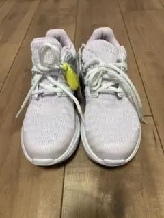 新品未使用タグ付＊adidas ENERGY CLOUD V ランニングシューズ