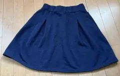 スカート　Mサイズ　女の子　紺色　中古品