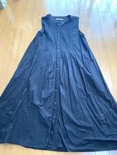 新品未使用ボイルピンタックノースリーブワンピース
