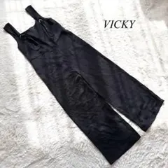 K1【ビッキー】オールインワン　ストレート　黒　2 ポケット　無地　カジュアル