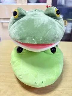 大きなお口のカエルさんクッション ぬいぐるみ カエル タイトー限定