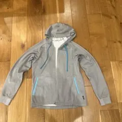 YONEX フード付きグレーパーカー L