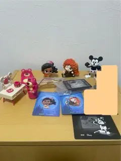 POPMART ディズニー　ピクサー　4点セット