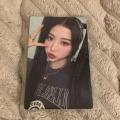 ルセラ ユンジン トレカ