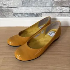 ⭕️ neuemarche エナメル フラットシューズマスタード 日本製　21.5のサムネイル
