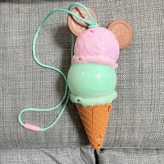 ディズニーリゾート アイスクリームコーン ペンダント ライト 光るおもちゃ