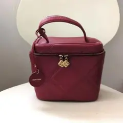 Peony バニティバッグ Peony】コスメがSNSで話題のPeonyから新年を記念した特別なバニティ