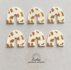 〔6個〕カーフ U字 ペンダント