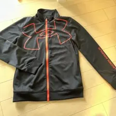 アンダーアーマー　ジャージトップスYLG 超美品